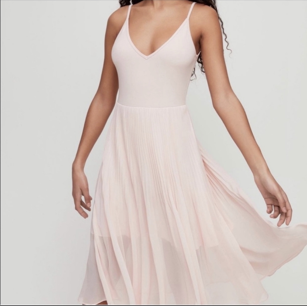 Aritzia Wilfred Daphnee midi dress
